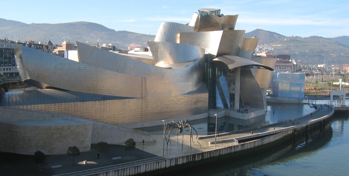 Fachada del Museo Guggenheim Bilbao